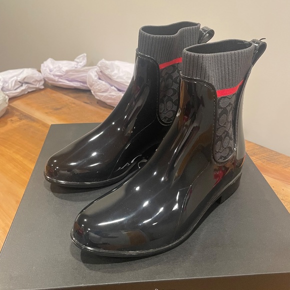 Coach | Signature Logo Rain Bootie - Size 7 - Picture 1 of 5